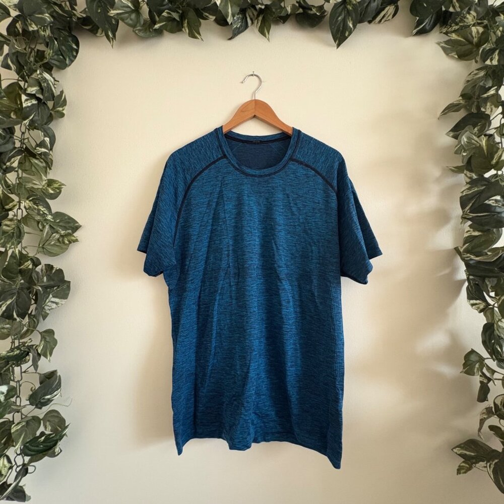 Lululemon Athletic Metal Vent Tech Short Sleeve Shirt Heathered Blue Men’s Sz XL